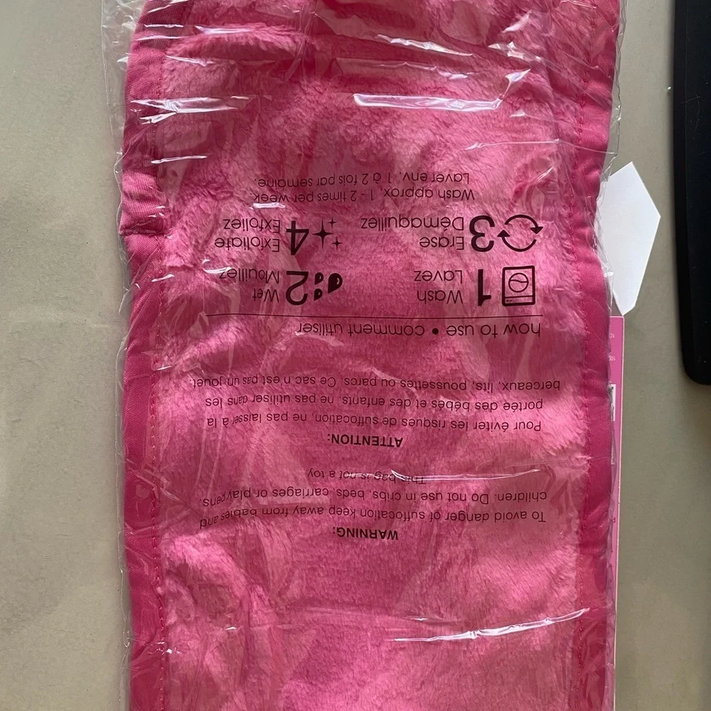 MakeUp Eraser brand new